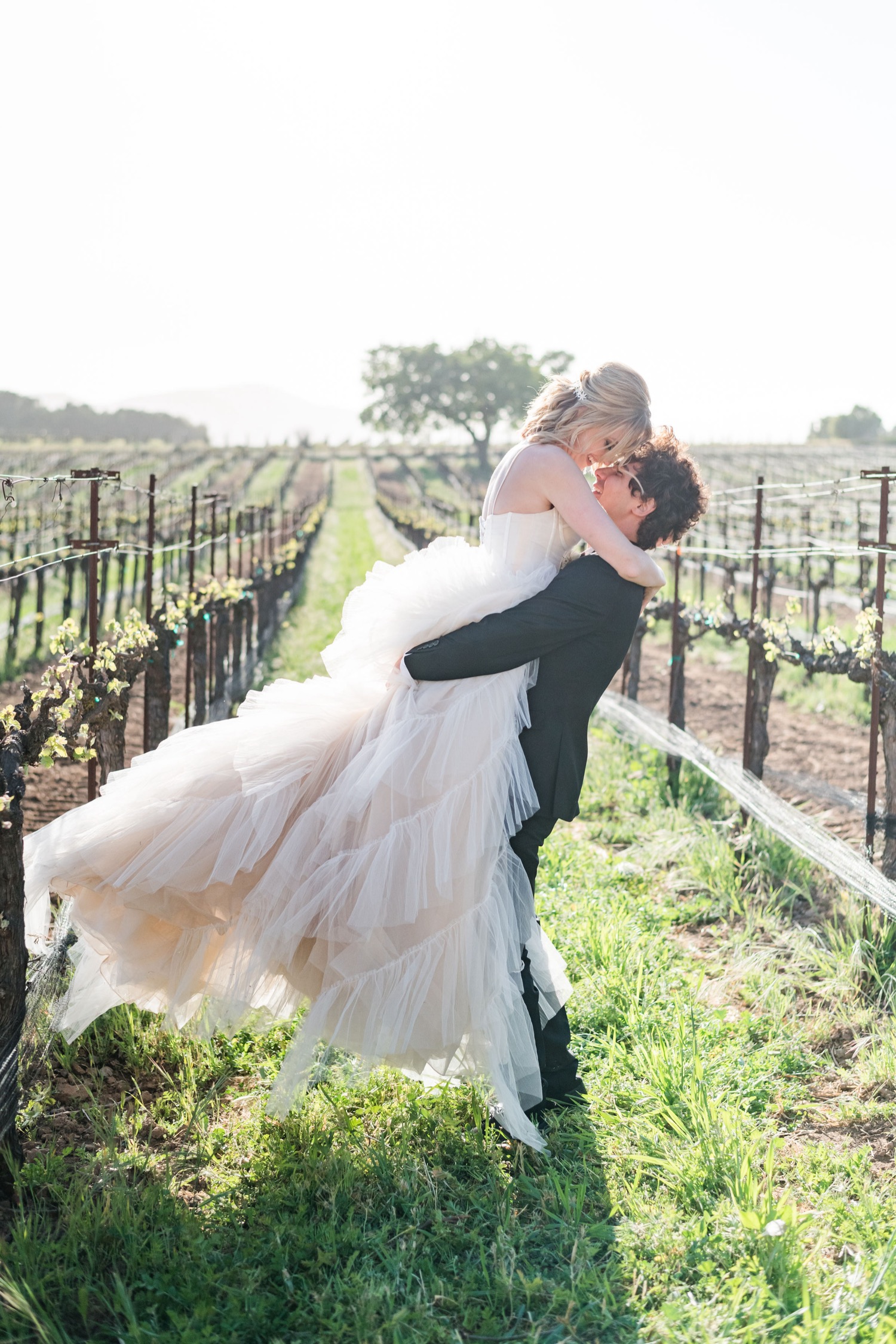 bride and groom portraits at sunstone winery